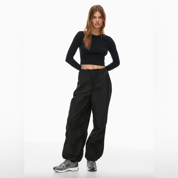 Aritzia Pants - Women’s Aritzia TNA Aviator Parachute Pants in Black Size XS Retails: $98